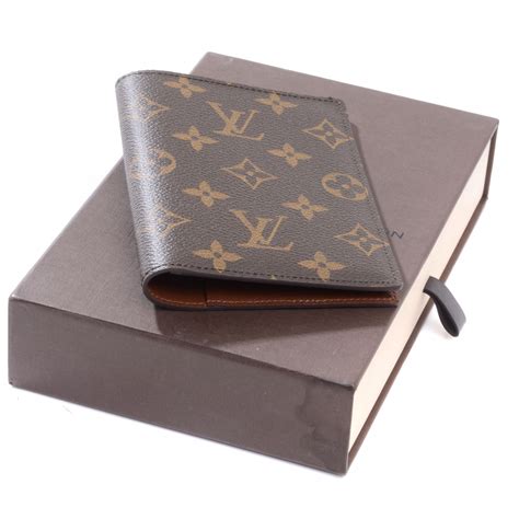 louis vuitton passport organizer wallet|louis vuitton passport cover monogram.